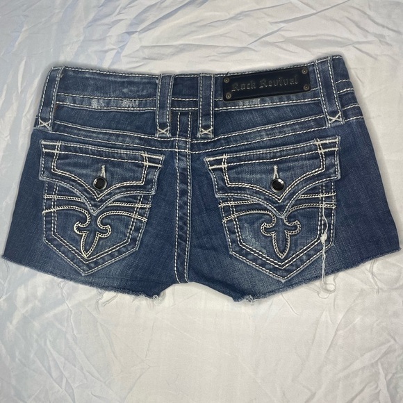 Rock Revival Cut off Shorts - Picture 1 of 8